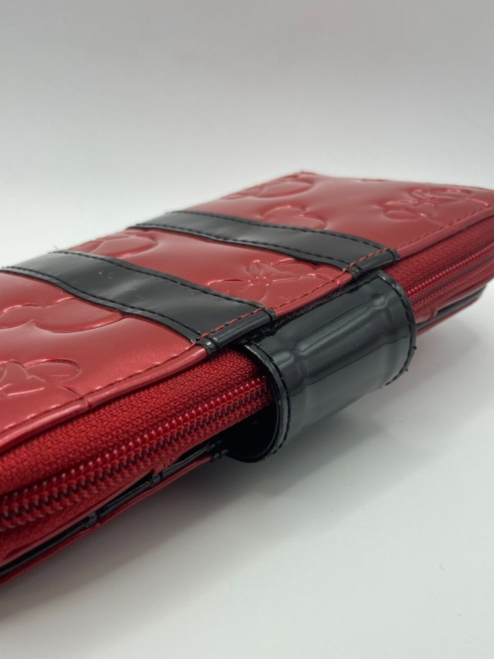 Disney Parks Loungefly Wallet Mickey and Minnie Red & Black Patent Leather 2016 - Picture 4 of 15